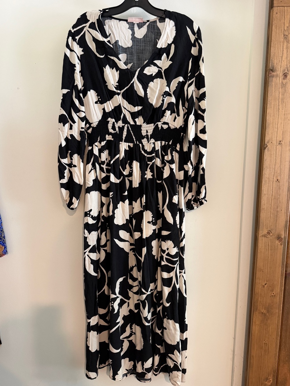 Knox Rose Black and White Floral Long Sleeve Maxi Dress